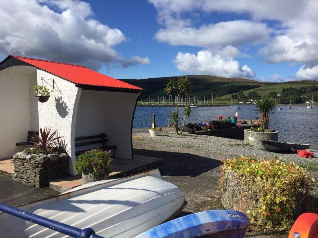 One Marine Place Port Bannatyne Bilik gambar