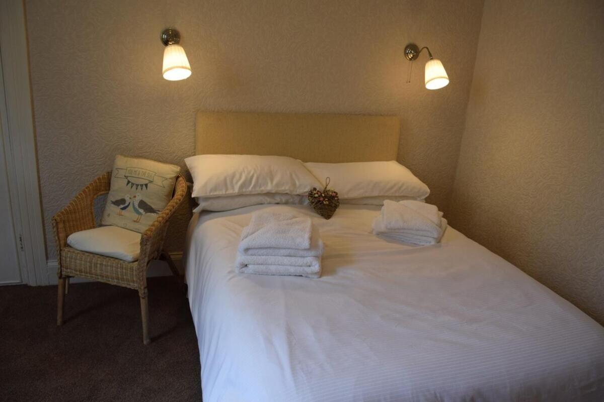 One Marine Place Port Bannatyne Bilik gambar